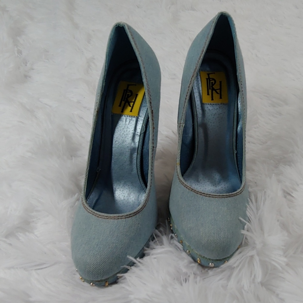 High heels - Picture 6 of 7